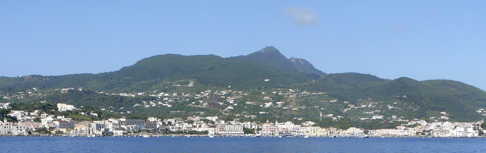 Ischia. Blick auf den Epomeo